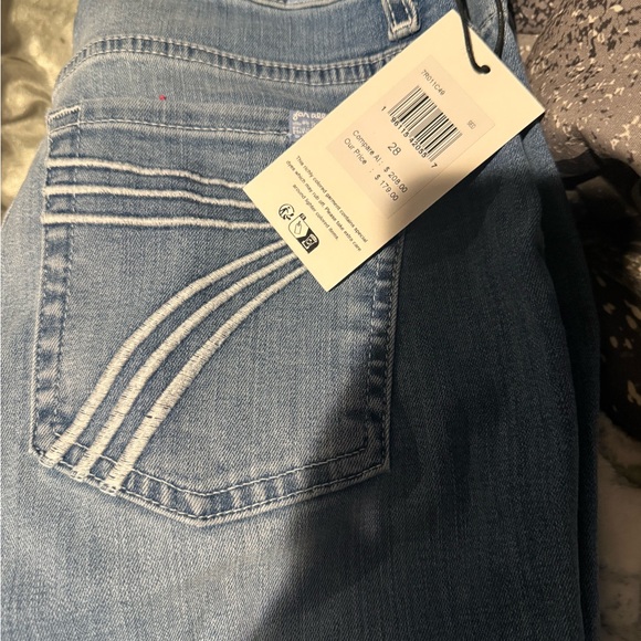 Stylish Blue Jeans for Women